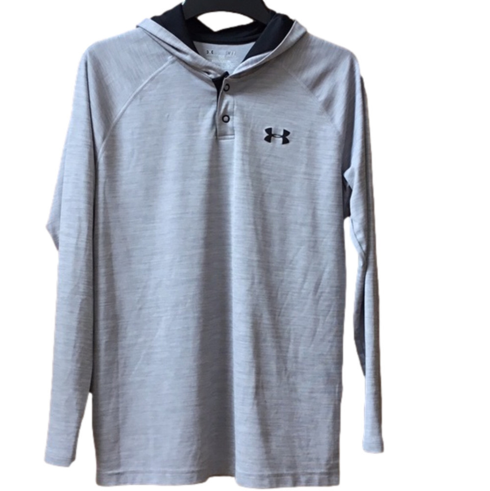 UNDER Armour lightweight, loose fitting, gray hooded pullover. Men’s size small